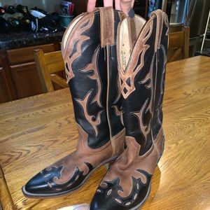 Tan & Black Boulet Women’s Cowboy Boots